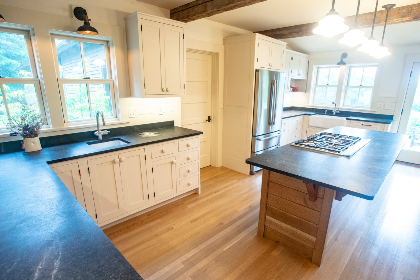 Kitchen remodeling services in the San Fernando Valley